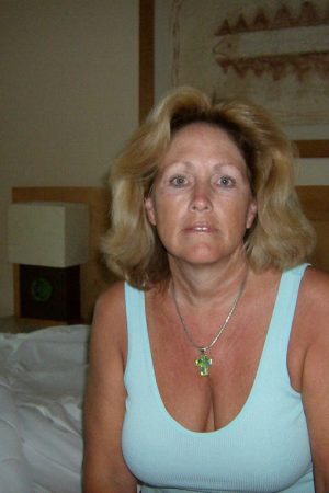 Valérie - rencontre-Cougar-Saint-Dié-des-Vosges