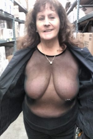 Souffle d’été à Aubervilliers 🌞 Solenn - rencontre-Cougar-Aubervilliers