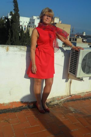Recherche compagnie masculine pour soirée estivale Marie-Thérèse - rencontre-Cougar-Issy-les-Moulineaux