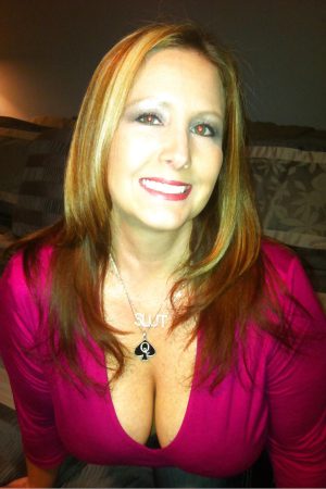 En mode sexy ce week-end 🌊 Mélanie - rencontre-Milf-Évry-Courcouronnes
