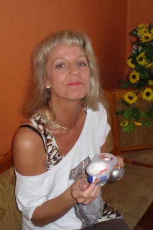 Venez profiter de l’été ensemble Claudine - rencontre-Naturiste-Troyes