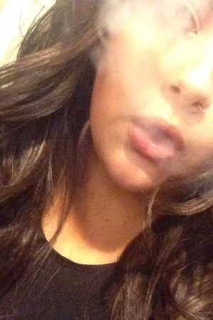 Ken direct avec une beurette de Grasse? Aisha - rencontre-Beurette-Grasse