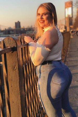 Laura - rencontre-Milf-Châlons-en-Champagne
