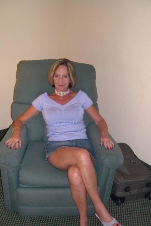 Nadia - rencontre-Cougar-Lyon