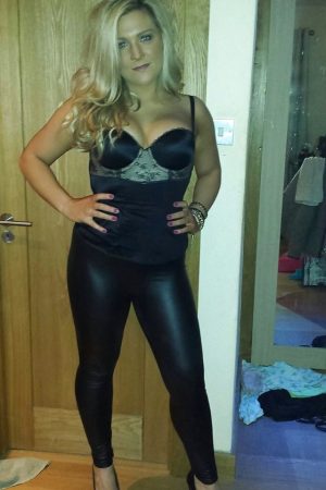 Léa - rencontre-MILF-Dijon