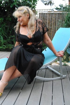 Rencontres Mélanie - rencontre-Milf-Orange